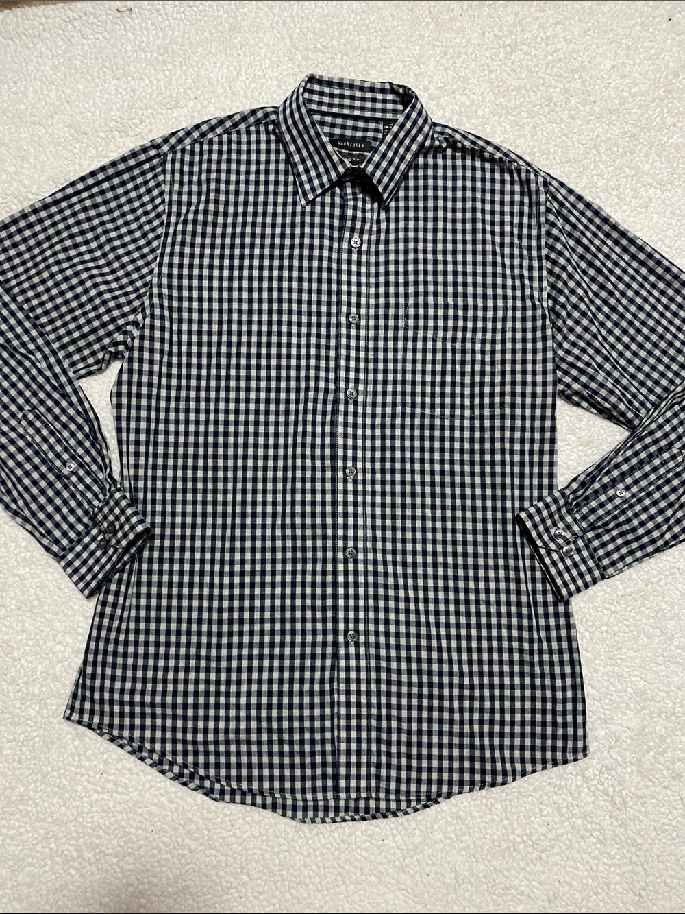 Van Heusen Mens size large Navy & White Gingham Button-Up Dress Shirt